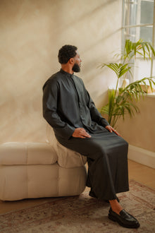 Pinstripe Black Kuwaiti Thobe | Japanese Cotton