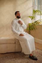 Textured Off White Kuwaiti Thobe